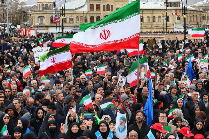 تصاویر / خروش همدانی ها در سالگرد پیروزی انقلاب اسلامی