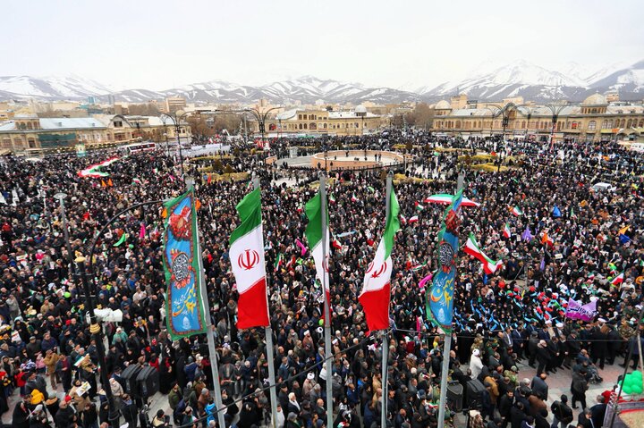 تصاویر / خروش همدانی ها در سالگرد پیروزی انقلاب اسلامی