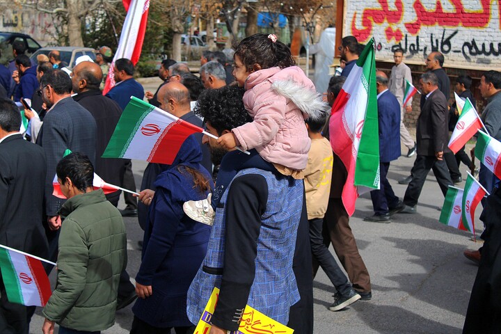 تصاویر/ مراسم راهپیمایی یوم‌الله ۲۲ بهمن در شهر جوپار