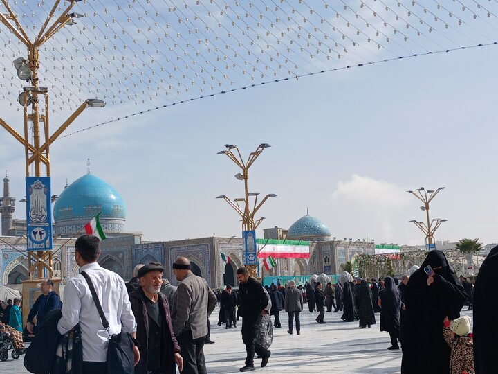 تصاویر/راهپیمایی ۲۲ بهمن در مشهدمقدس