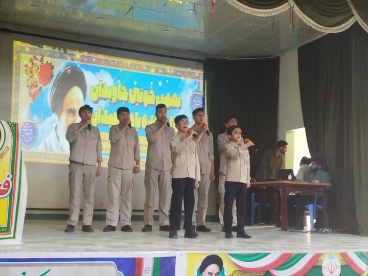 تصاویر/ راهپیمایی ۲۲ بهمن در شهر سعدآباد