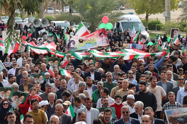 تصاویر/ راهپیمایی ۲۲ بهمن در عالیشهر