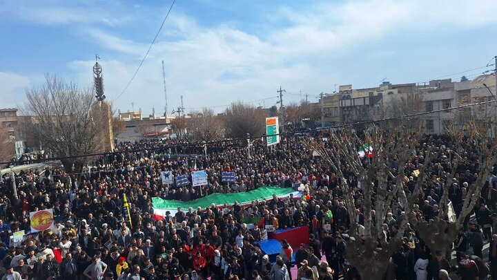 تصاویر/ مراسم راهپیمایی ۲۲ بهمن در نقده