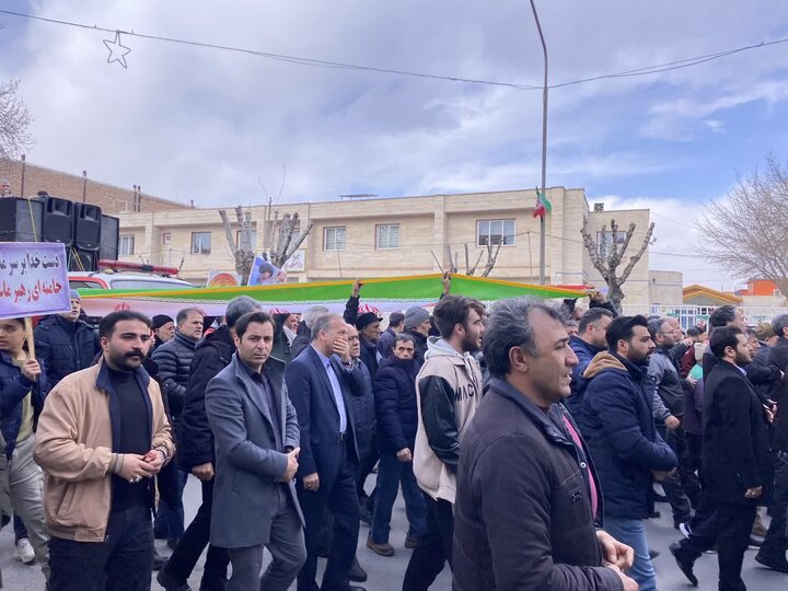تصاویر/ مراسم راهپیمایی ۲۲ بهمن در نقده