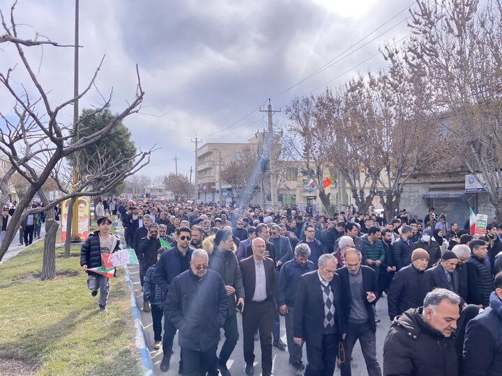 تصاویر/ مراسم راهپیمایی ۲۲ بهمن در نقده