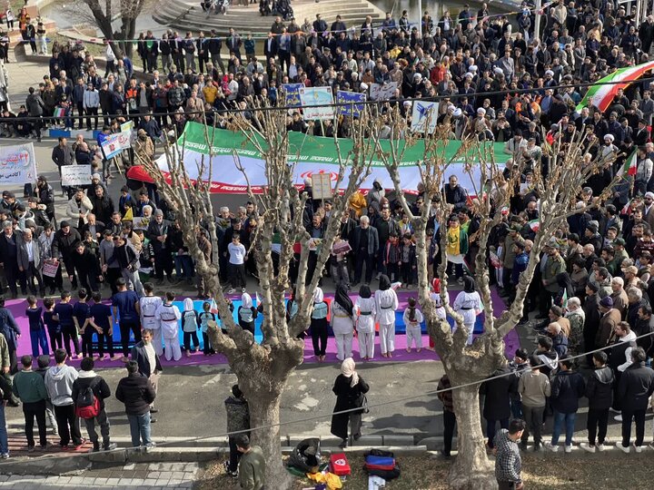 تصاویر/ مراسم راهپیمایی ۲۲ بهمن در نقده