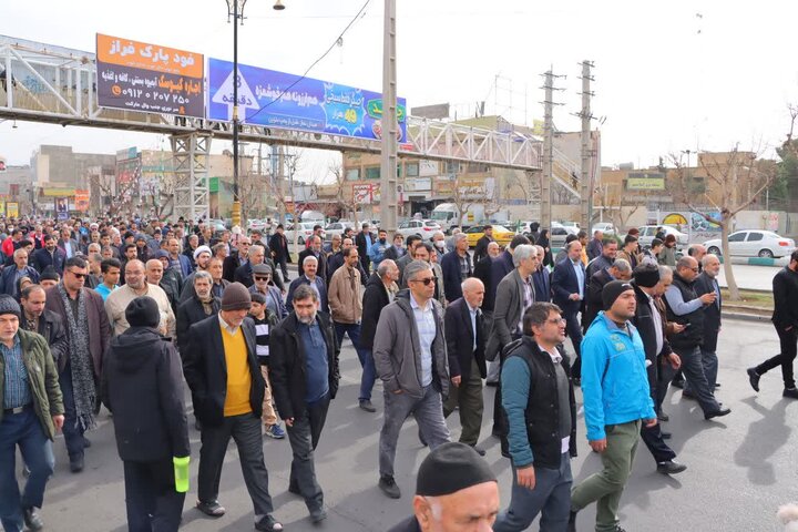 راهپیمایی باشکوه یوم‌الله 22 بهمن در اسلامشهر