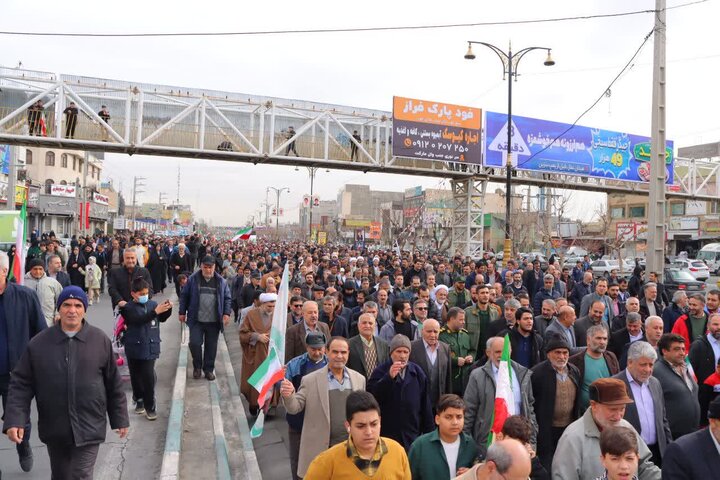 راهپیمایی باشکوه یوم‌الله 22 بهمن در اسلامشهر