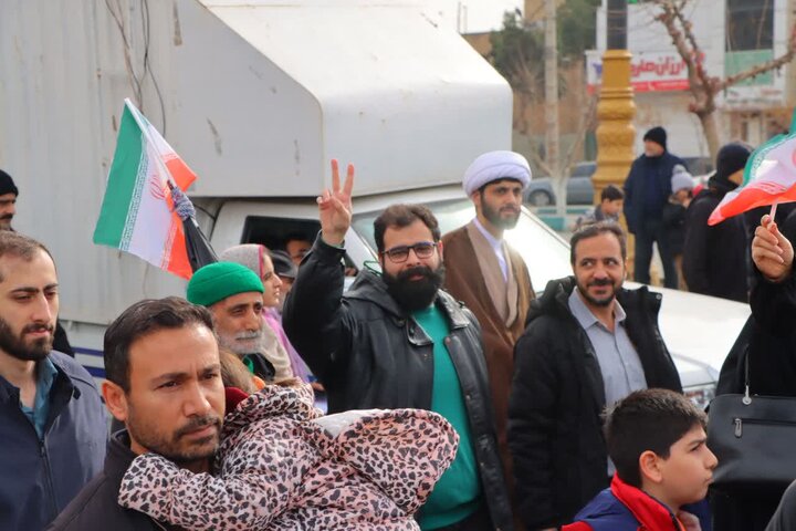 راهپیمایی باشکوه یوم‌الله 22 بهمن در اسلامشهر