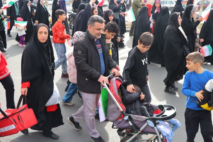 راهپیمایی باشکوه یوم‌الله 22 بهمن در اسلامشهر