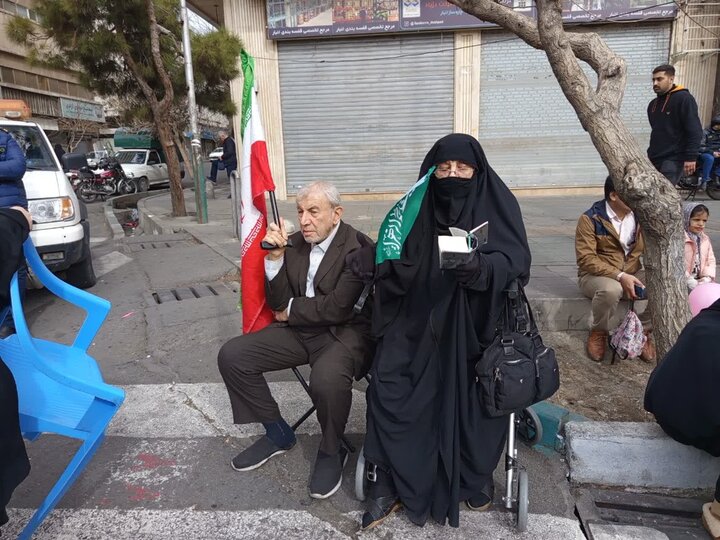 تصاویر / لبیک مردم شهر تهران به فرمان امام خامنه ای