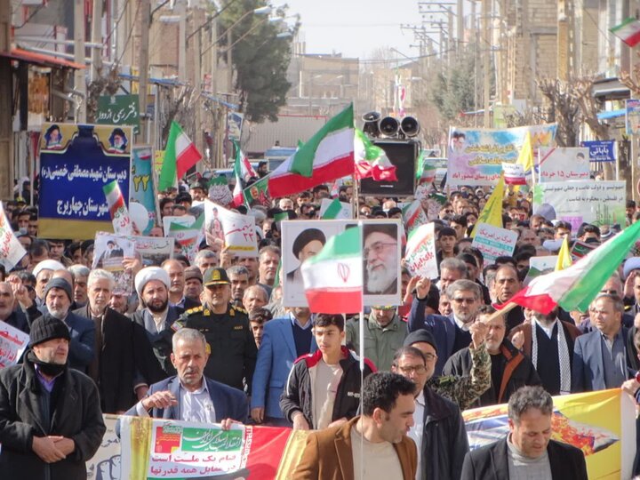 تصاویر/ حضور پرشور مردم چهاربرج در راهپیمایی ۲۲ بهمن