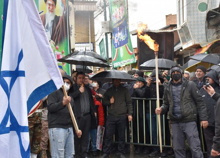 تصاویر/ خروش مردم سنندج در راهپیمایی 22 بهمن