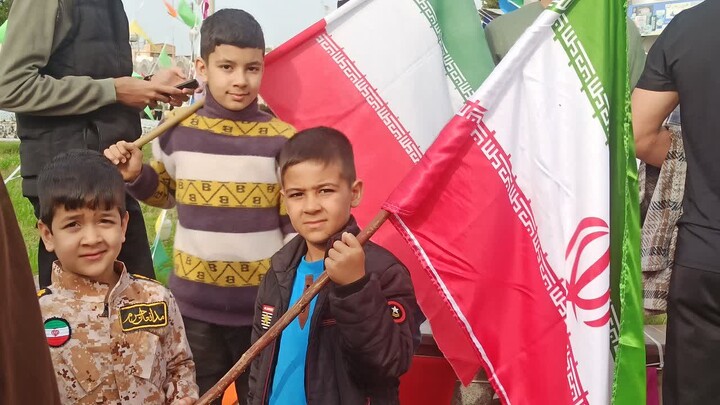 تصاویر/ راهپیمایی ۲۲ بهمن در خارگ