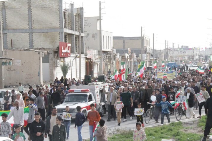 تصاویر/ راهپیمایی ۲۲ بهمن در چغادک