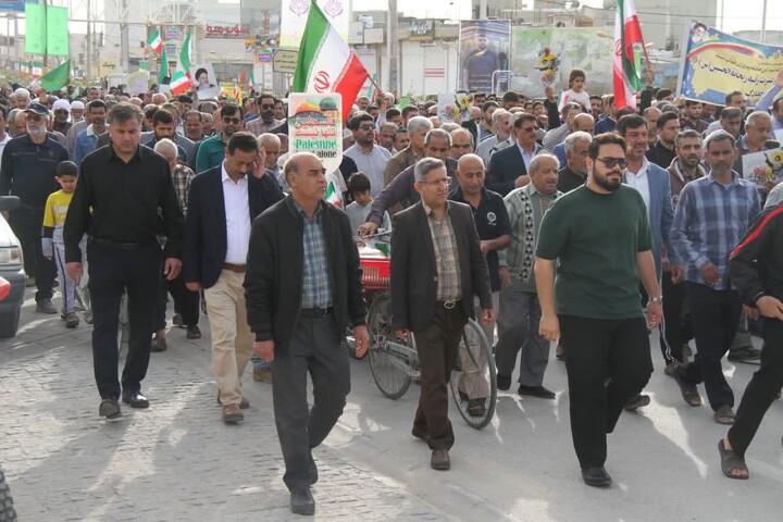 تصاویر/ راهپیمایی ۲۲ بهمن در چغادک