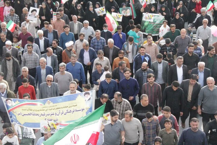 تصاویر/ راهپیمایی ۲۲ بهمن در چغادک