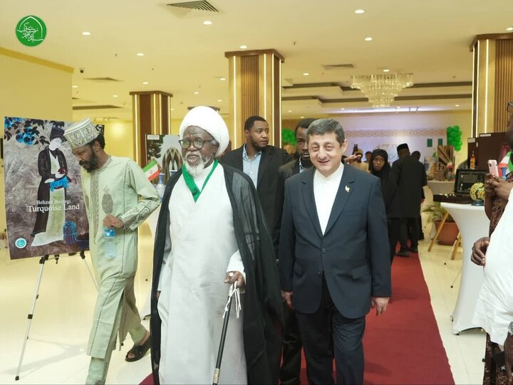 Photos/Sheikh Zakzaky présent à la commémoration du 47ᵉ anniversaire de la Révolution islamique à l’ambassade d’Iran à Abuja