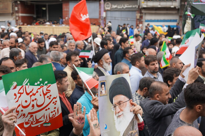 راهپیمایی باشکوه مردم اهواز در یوم الله 22 بهمن