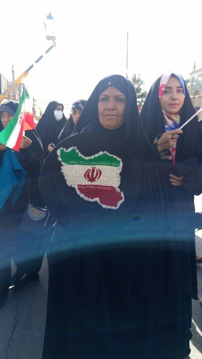 تصاویر/ مراسم راهپیمایی یوم‌الله ۲۲ بهمن در شهر کرمان