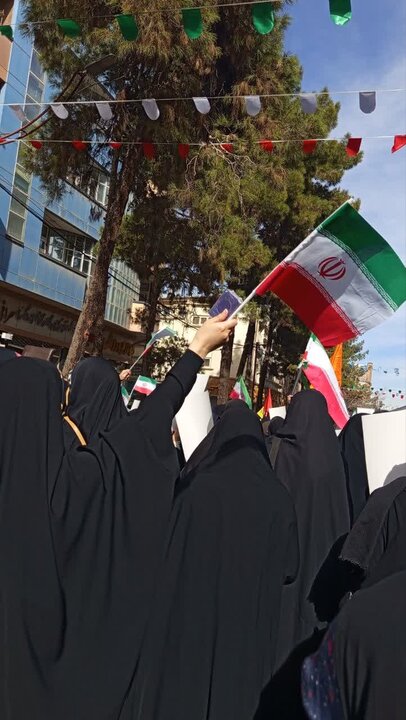 تصاویر/ مراسم راهپیمایی یوم‌الله ۲۲ بهمن در شهر کرمان