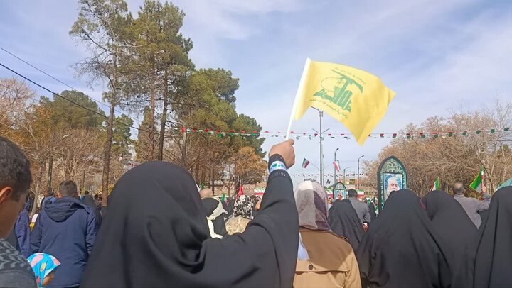 تصاویر/ مراسم راهپیمایی یوم‌الله ۲۲ بهمن در شهر کرمان