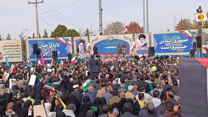 تصاویر/ مراسم راهپیمایی یوم‌الله ۲۲ بهمن در شهر کرمان