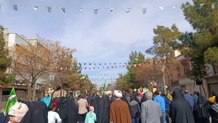 تصاویر/ مراسم راهپیمایی یوم‌الله ۲۲ بهمن در شهر کرمان