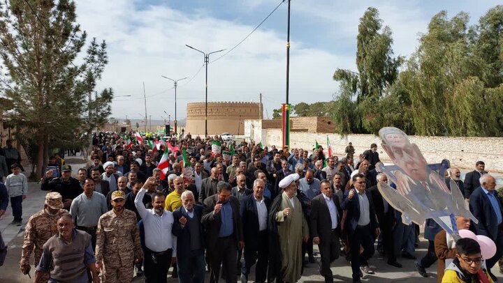 تصاویر/ مراسم راهپیمایی یوم‌الله ۲۲ بهمن در شهر صفائیه