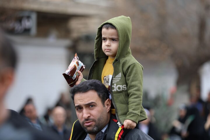 تصاویر/ حضور کودکان و جوانان استان یزد در راهپیمایی ۲۲ بهمن