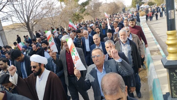 تصاویر/ مراسم راهپیمایی یوم‌الله ۲۲ بهمن در شهر کوهبنان