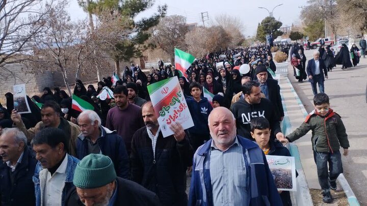 تصاویر/ مراسم راهپیمایی یوم‌الله ۲۲ بهمن در شهر کوهبنان
