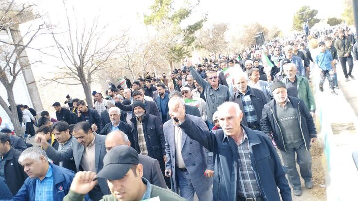 تصاویر/ مراسم راهپیمایی یوم‌الله ۲۲ بهمن در شهر کوهبنان
