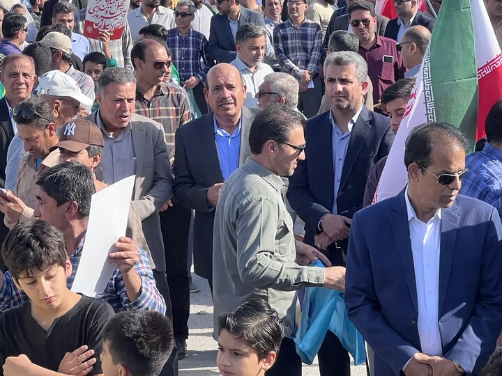 تصاویر/ راهپیمایی ۲۲ بهمن در کنگان