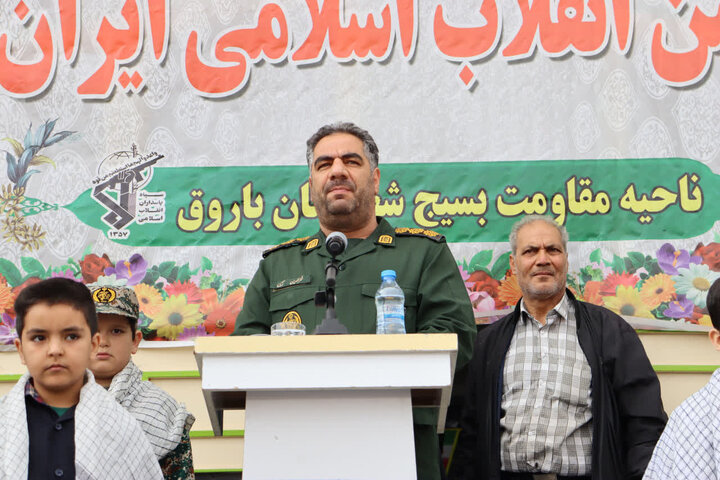 تصاویر/ حضور پر شور مردم شهرستان باروق در راهپیمایی حماسی ۲۲ بهمن