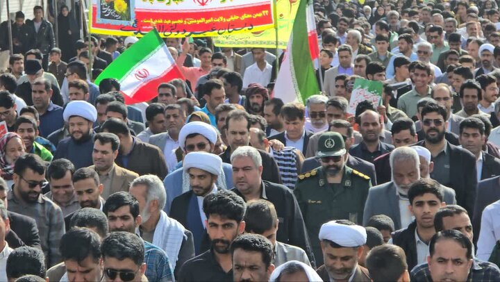 تصاویر/ مراسم راهپیمایی یوم‌الله ۲۲ بهمن در شهر ریگان