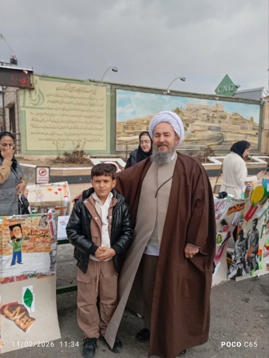 تصاویر/ حضور بانوان طلبه آذربایجان غربی در راهپیمایی ۲۲ بهمن