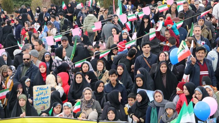 تصاویر/ راهپیمایی یوم‌الله ۲۲ بهمن در پردیس