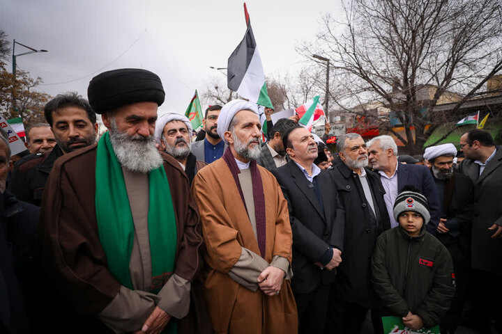 تصاویر / راهپیمایی یوم الله 22 بهمن در قزوین برگزار شد