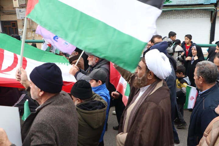 تصاویر / راهپیمایی یوم الله 22 بهمن در قزوین برگزار شد