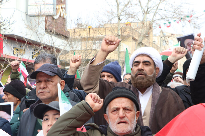 تصاویر / راهپیمایی یوم الله 22 بهمن در قزوین برگزار شد