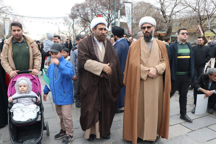 تصاویر / راهپیمایی یوم الله 22 بهمن در قزوین برگزار شد