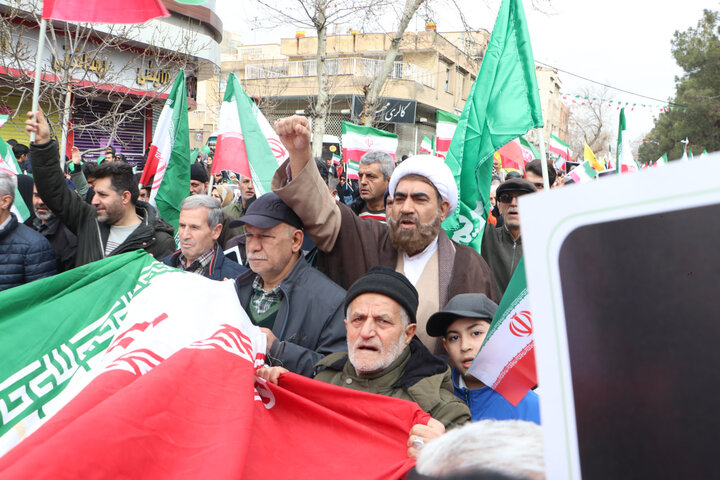 تصاویر / راهپیمایی یوم الله 22 بهمن در قزوین برگزار شد