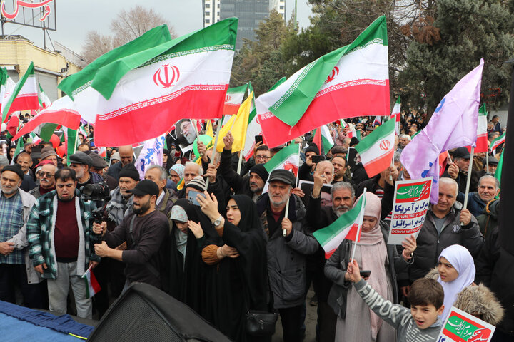 تصاویر / راهپیمایی یوم الله 22 بهمن در قزوین برگزار شد