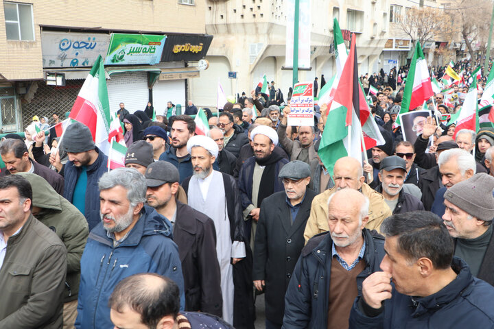 تصاویر / راهپیمایی یوم الله 22 بهمن در قزوین برگزار شد