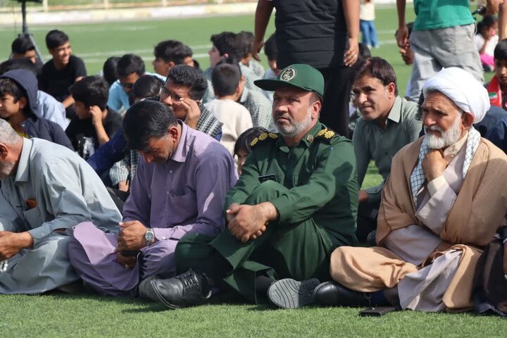 تصاویر/ مراسم راهپیمایی یوم‌الله ۲۲ بهمن در شهر قلعه‌گنج