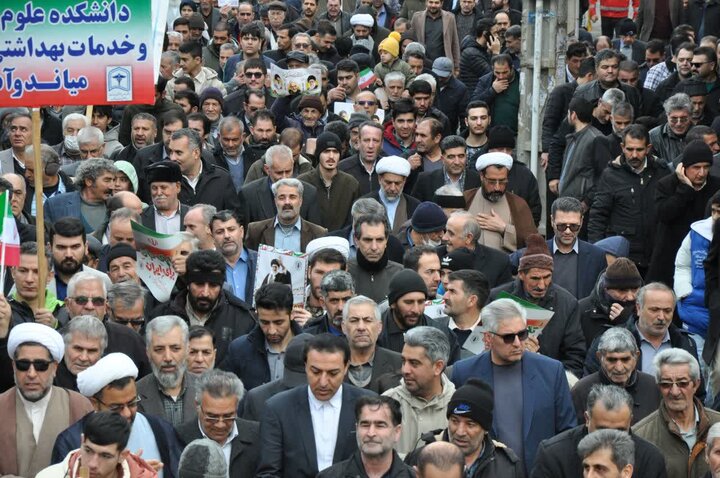 تصاویر/ راهپیمایی ۲۲ بهمن در میاندوآب