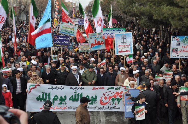 تصاویر/ راهپیمایی ۲۲ بهمن در میاندوآب