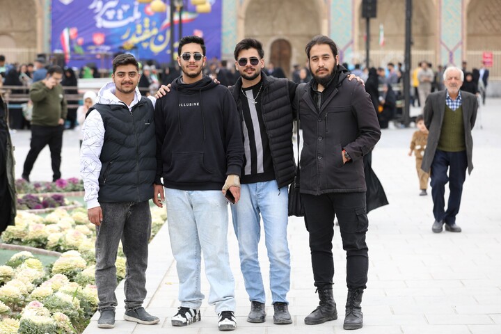 تصاویر/ خروش مردم انقلابی استان یزد در راهپیمایی یوم الله ۲۲ بهمن ماه