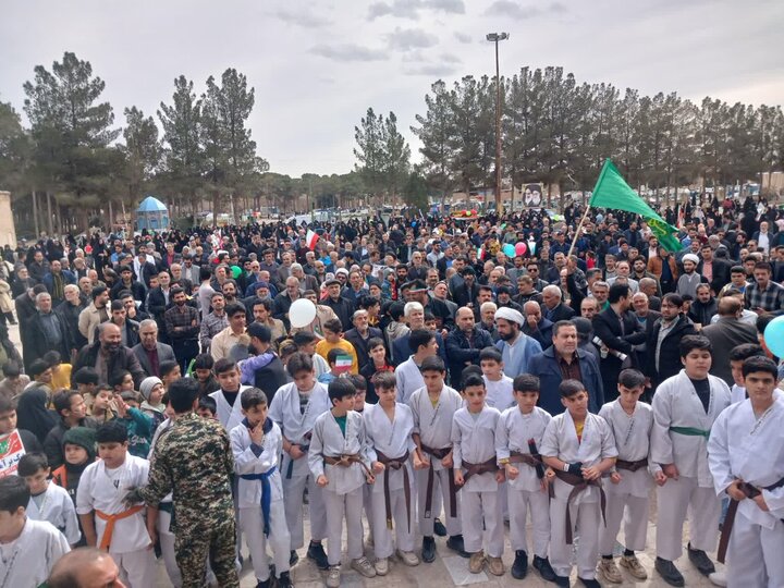 تصاویر/ یوم الله راهپیمایی 22 بهمن در نوش آباد